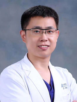 李静伟